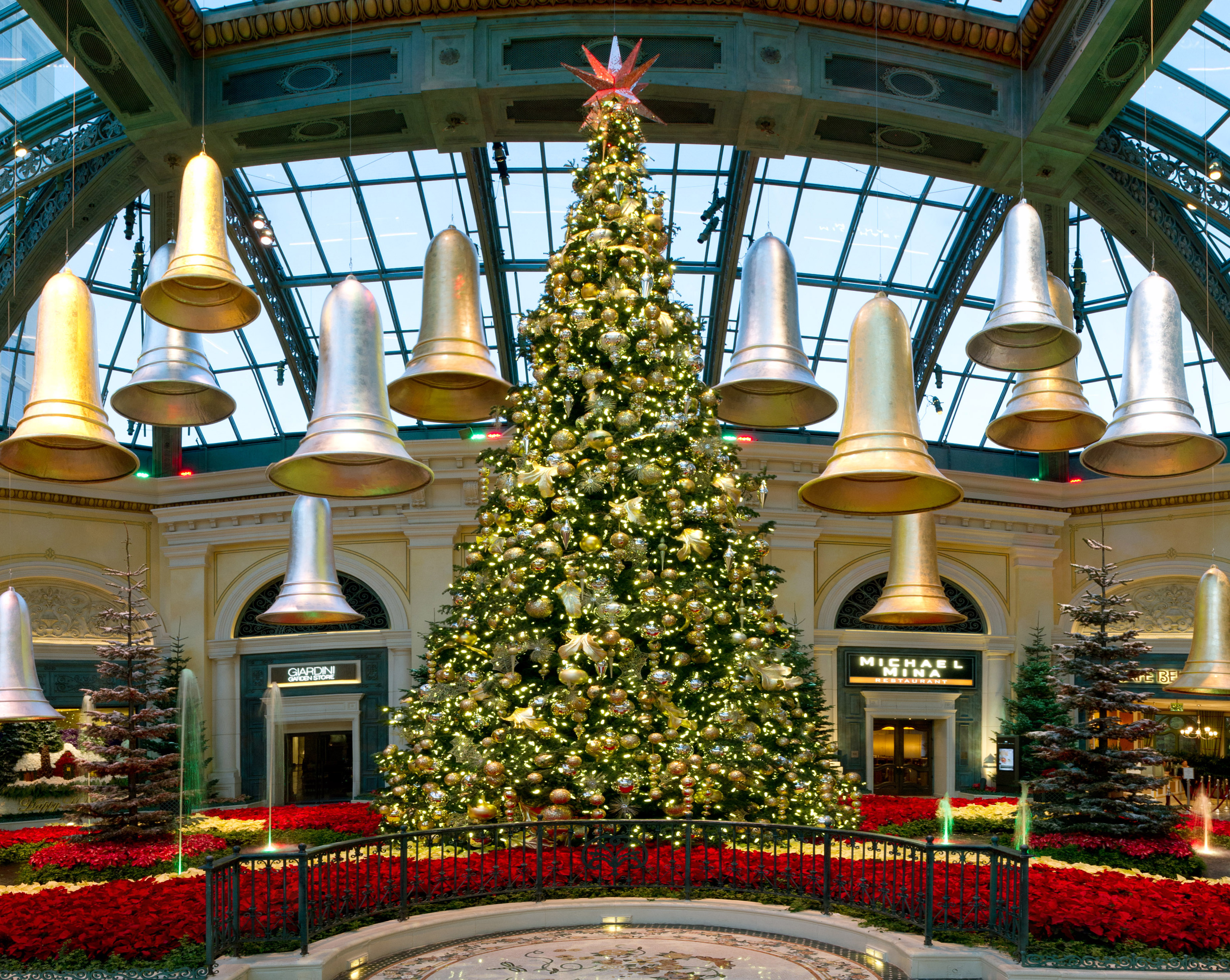 Bellagio Christmas Tree_CreditBellagio Forbes Travel Guide Stories