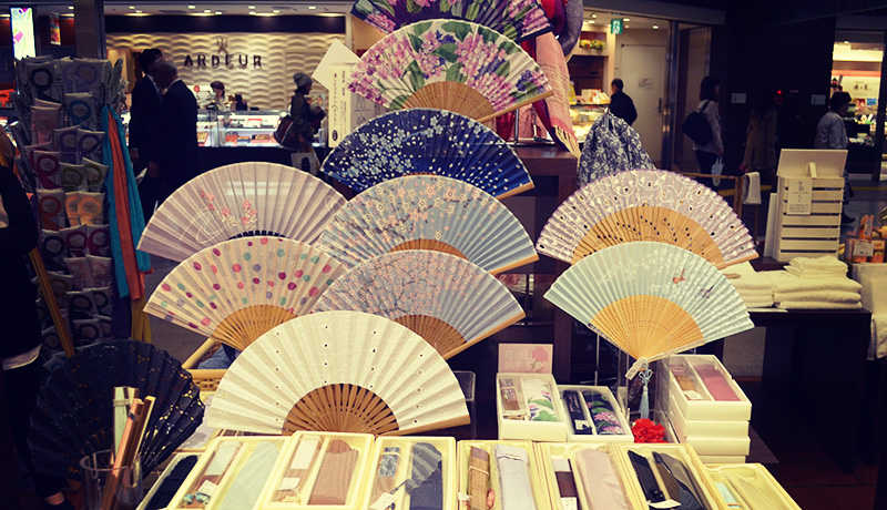 How To Purchase Traditional Japanese Fans Like A Local – Forbes Travel ...