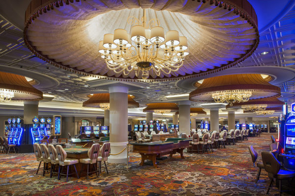 upstate tavern turning stone casino hotel