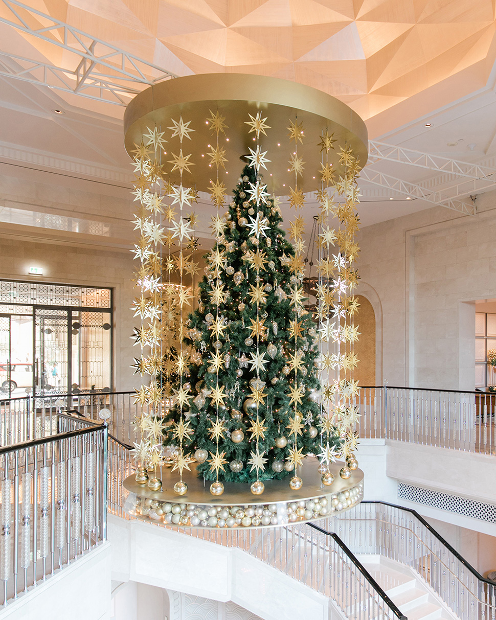 21 Stunning Hotel Christmas Trees Forbes Travel Guide Stories