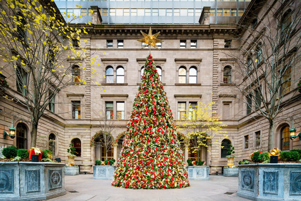 21 Stunning Hotel Christmas Trees – Forbes Travel Guide Stories