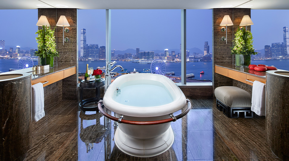 The tub at Mandarin Oriental, Hong Kong