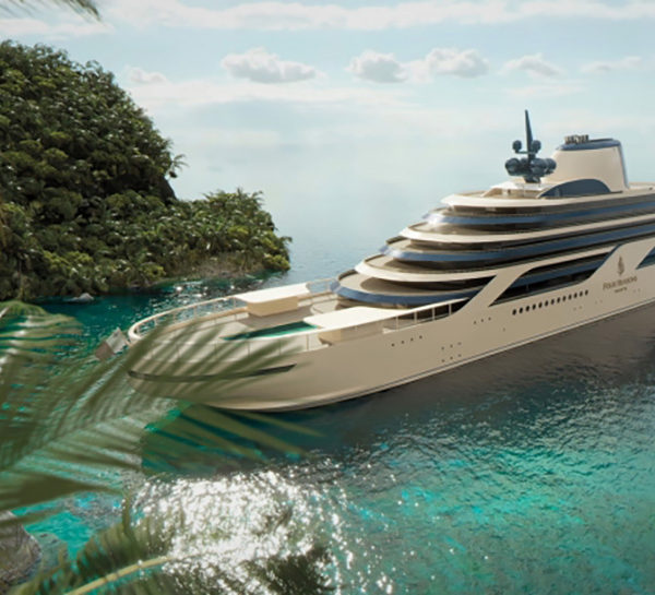 Four Seasons Yacht