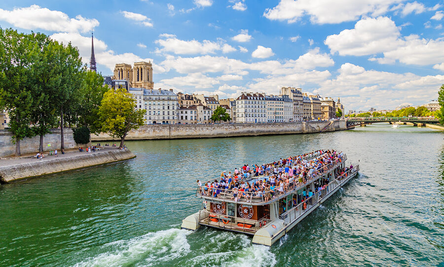 Paris' Bateaux Mouches river cruise