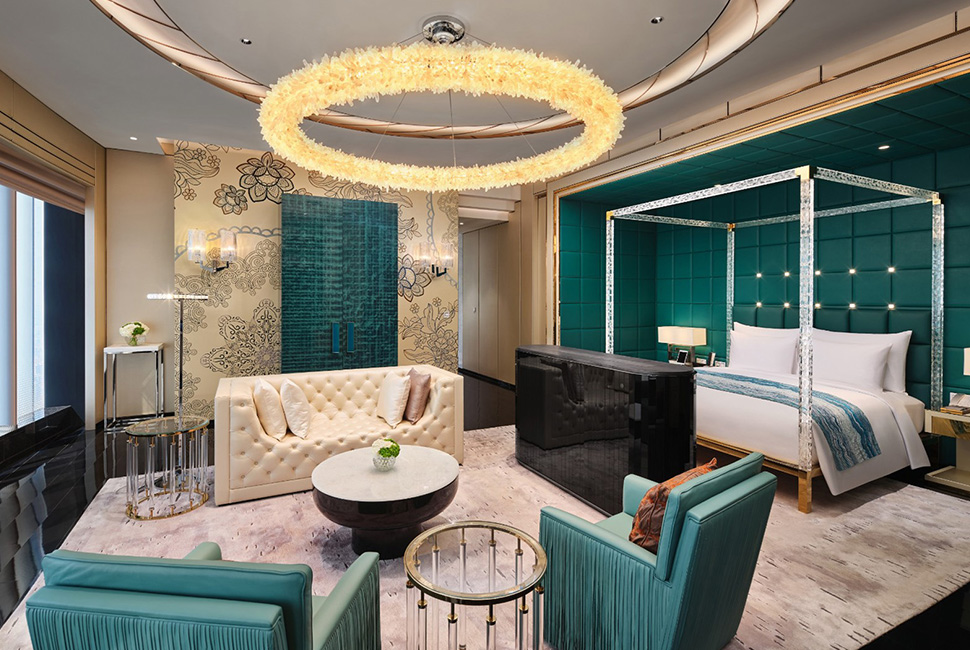 J Hotel Shanghai Tower