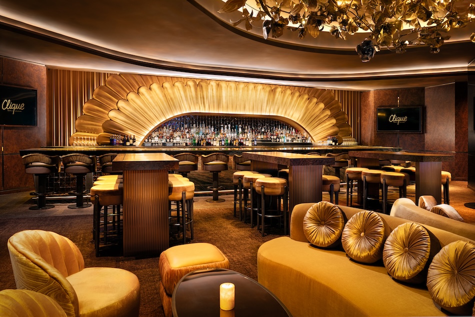 Clique Bar & Lounge