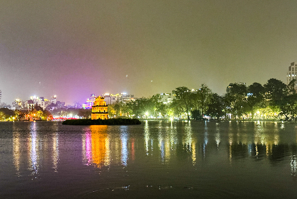 Hoan Kiem Lake